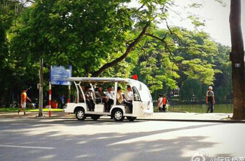 越南河内还剑湖电动观光车