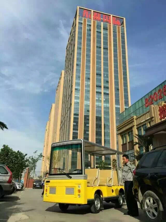 东郡国际电动观光车接待车